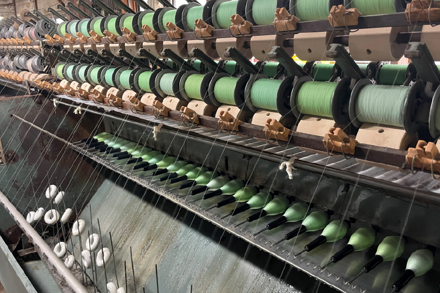 一枚のために技を尽くし、一糸に想いを込める