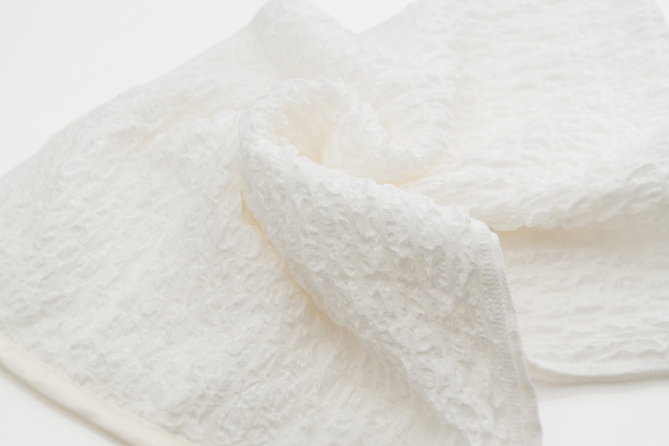 肌磨きに適した絹100％の丹後織物