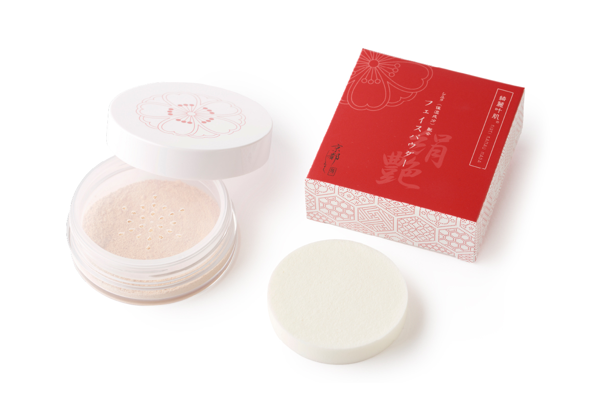 綺麗叶肌　絹艶フェイスパウダー