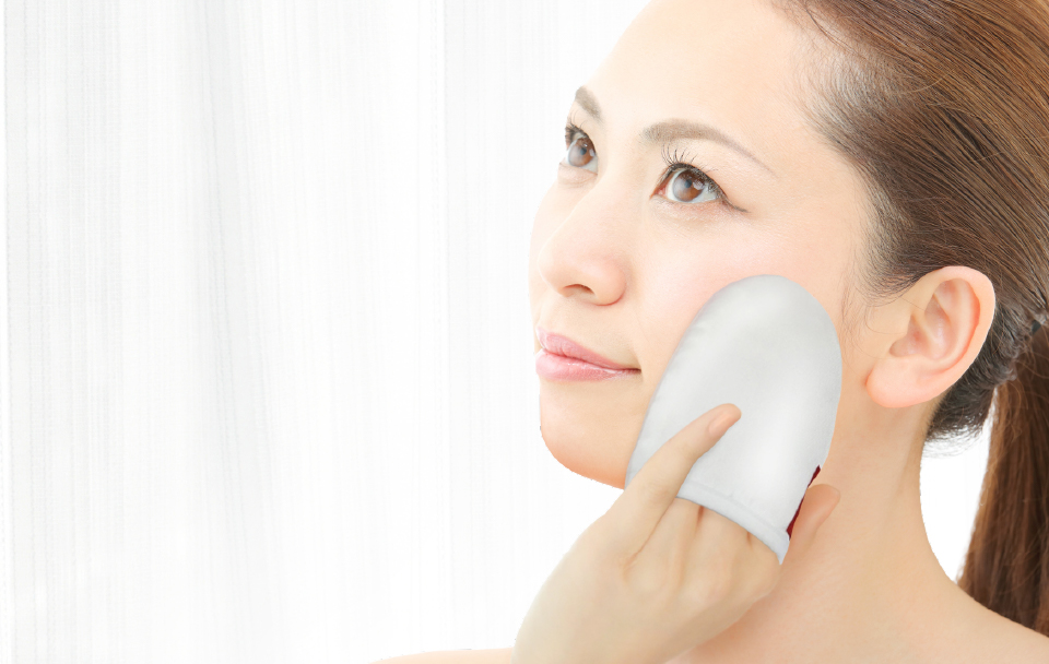 シルクが導く、なめらかで素直な肌へ